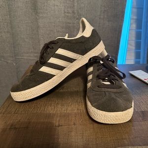 Boys size 5 Gazelles